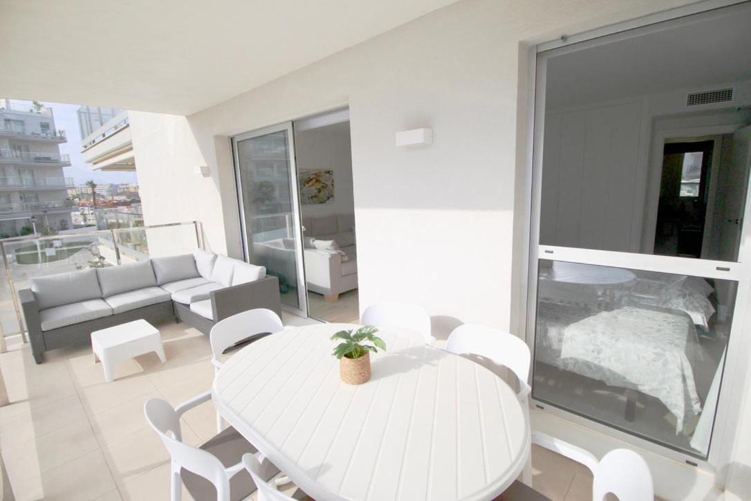 Marina Real 83 By Homeprive Denia Exterior photo